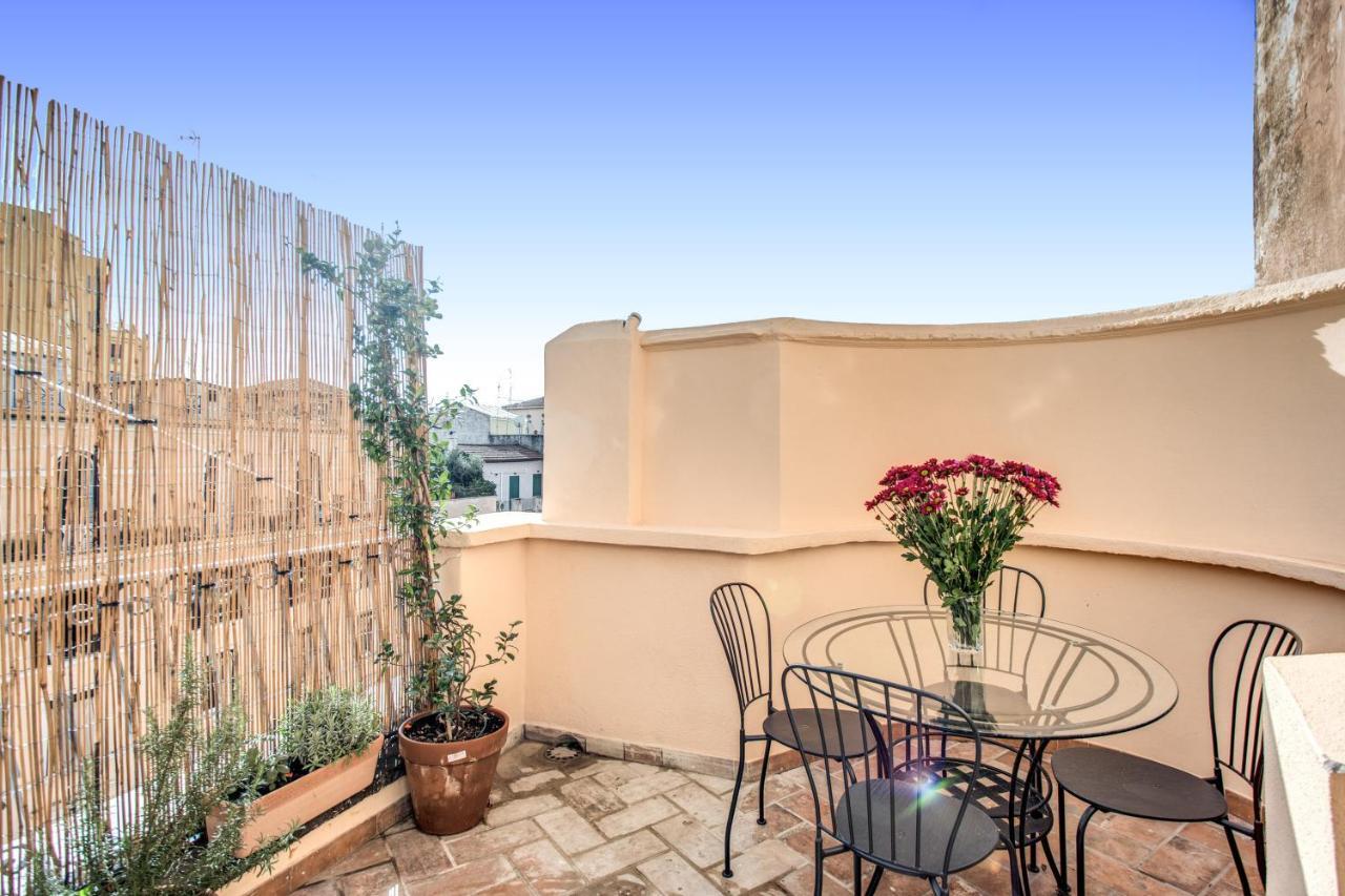Cavour Attic With Terrace Apartment Rome Luaran gambar