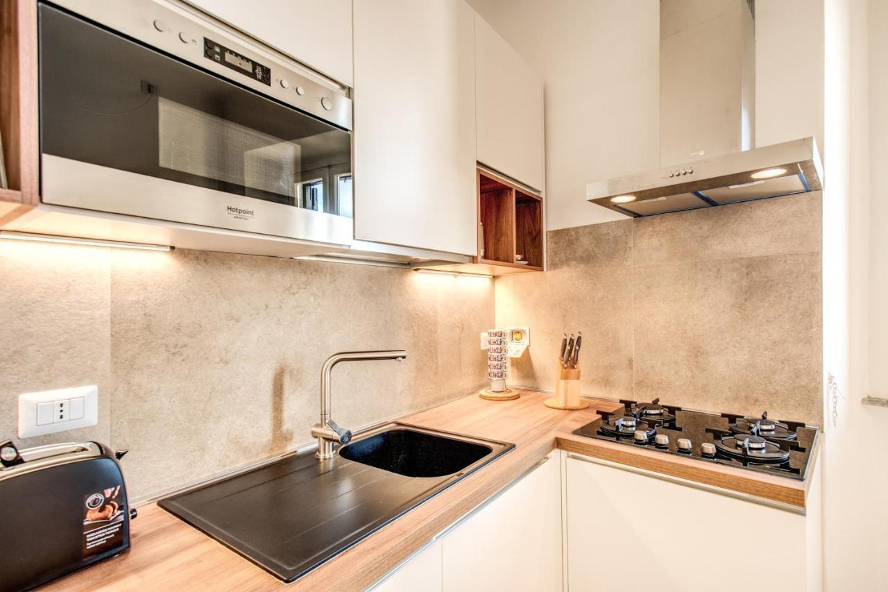 Cavour Attic With Terrace Apartment Rome Luaran gambar