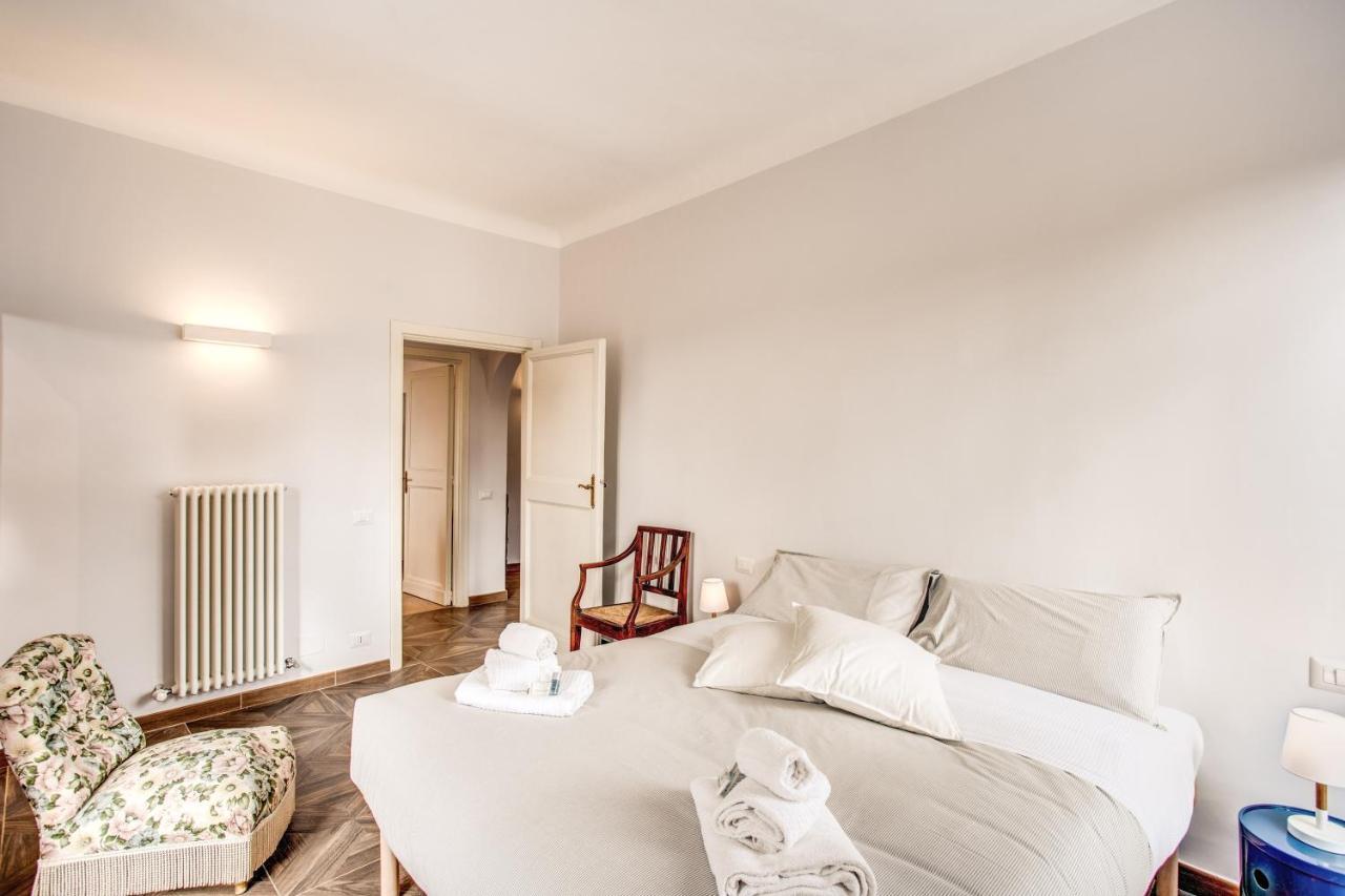 Cavour Attic With Terrace Apartment Rome Luaran gambar