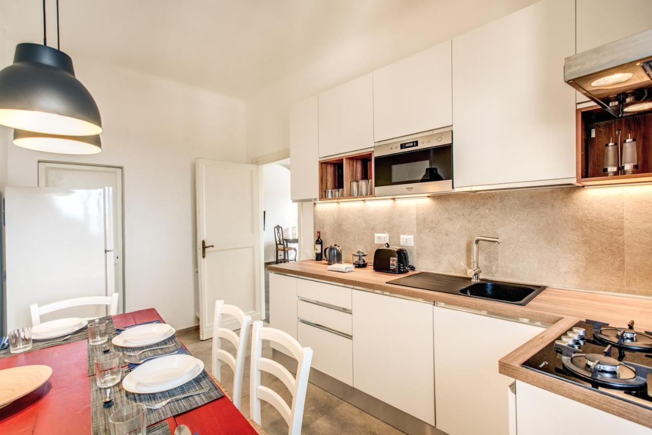 Cavour Attic With Terrace Apartment Rome Luaran gambar